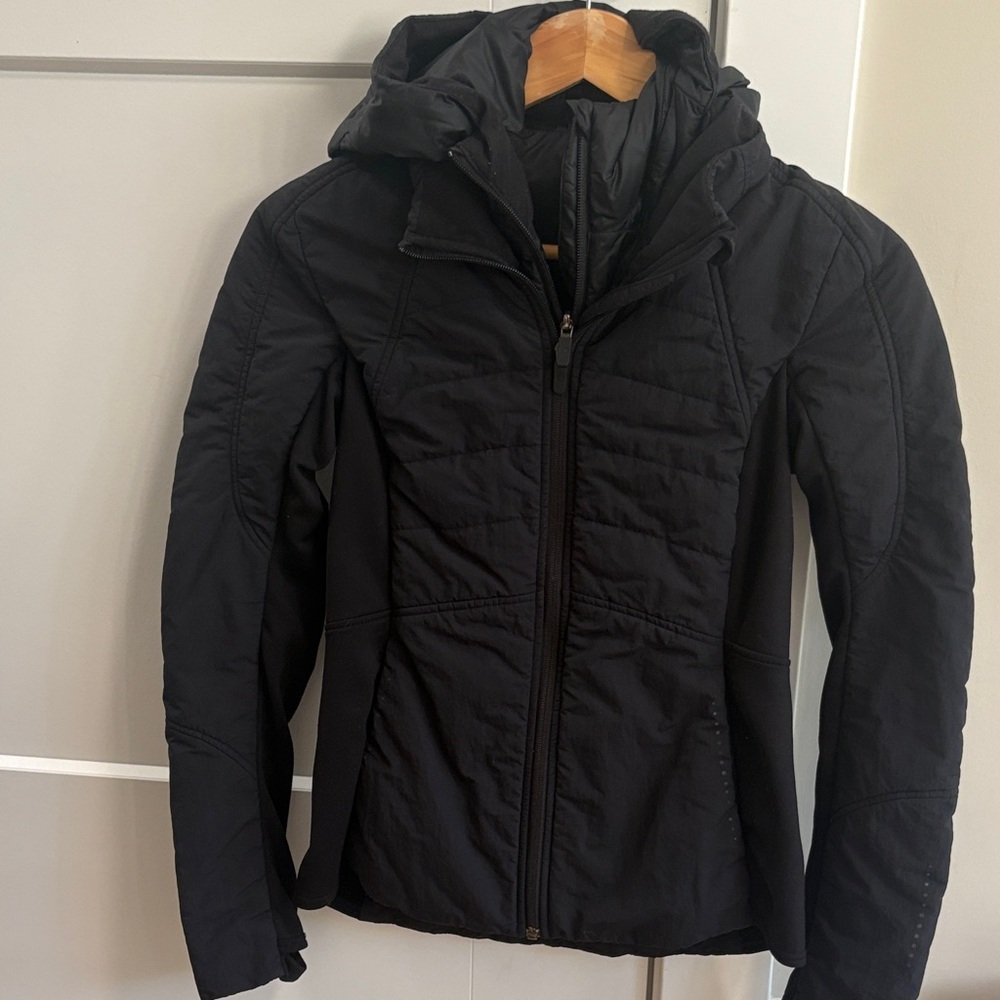 Lululemon black Size 6 Like new Jacket. Removable hood. SameDayShip